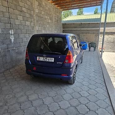 Транспорт: Daihatsu YRV: 2002 г., 1.3 л, Механика, Бензин — 2