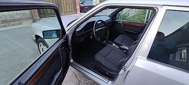 mercedesbenz: Mercedes-Benz W124: 1995 г., Седан — 6