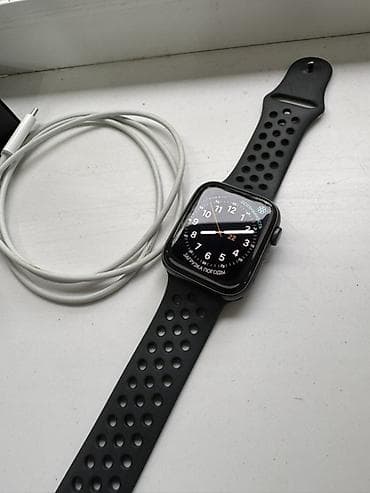Смарт-часы: Apple Watch Nike (алюминий, темный корпус) с спортивным ремешком Nike — 2