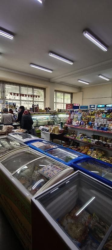 тянь: Продуктовый магазин «Азамат» требуется продавец женский пол, аял киши — 3
