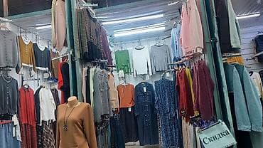 Коммерческая недвижимость: Срочно продается прибыльная работающиеся 2-контейнера.Рынок Булак ряд — 1