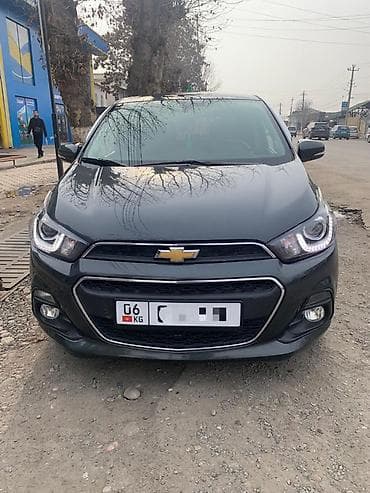 Chevrolet Spark: 2017 г., 1 л, Автомат, Бензин, Хэтчбэк