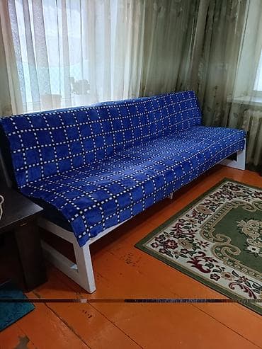 Прямые диваны: Прямой диван, Б/у — 2