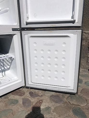 phone 6s: Однокамерный холодильник с нижним морозильным отделением — 4