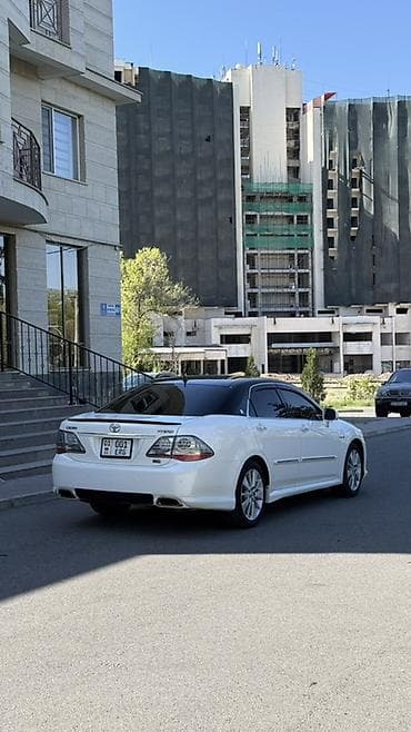 step wgn: Toyota Crown: 2008 г., Вариатор, Гибрид, Седан — 3