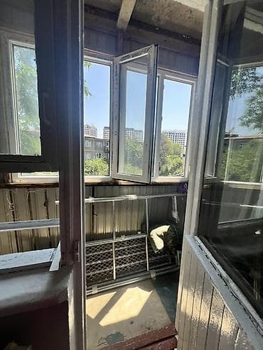 3 комната: 3 комнаты, 57 м², 103 серия, 4 этаж, Требуется ремонт — 7