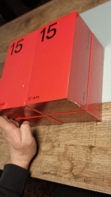 буду телефон: OnePlus 15, Новый, 256 ГБ, цвет - Черный, 2 SIM, eSIM — 4