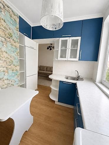 продаю 5 комнатную квартиру: 3 комнаты, 58 м², 104 серия, 3 этаж, Евроремонт — 5