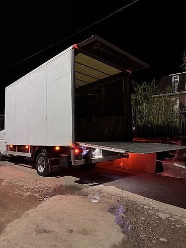 Заказать Мерседес грузовой спринтер, Перевозка мебели, C грузчиком