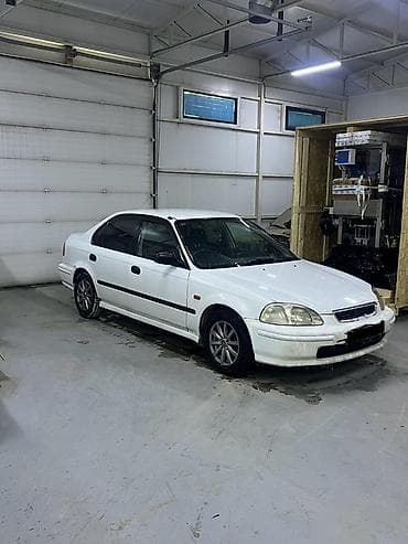 л 7: Honda Civic: 1998 г., Бензин, Седан — 1
