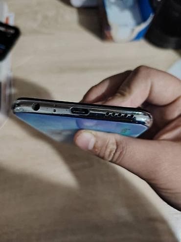 Xiaomi Redmi Note 8, 128 GB Продаю Redmi Note 8. Память 128 ГБ, цвет — 2