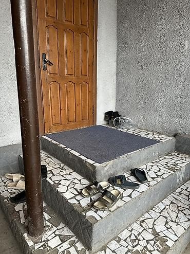 дома с арашан: Үй, 126 м², 4 бөлмө, Риелтор, Косметикалык оңдоо — 2