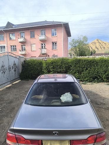 внедорожник сатылат: Honda Accord: 2002 г., 2 л, Автомат, Газ, Седан — 3