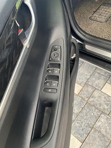 mazda 226: Hyundai Grandeur: 2018 г., 3 л, Автомат, Газ, Седан — 5