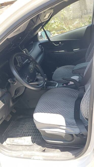 шины на машины: Hyundai Kona: 2020 г., 2 л, Типтроник, Бензиновая, Кроссовер — 3