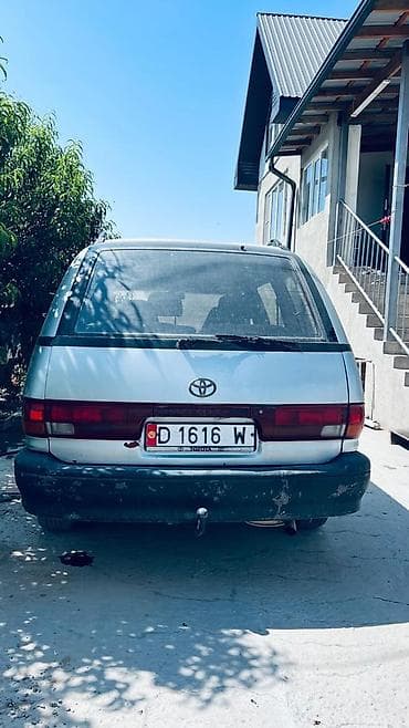 260: Toyota Previa: 1992 г., 2.5 л, Механика, Газ, Минивэн — 4