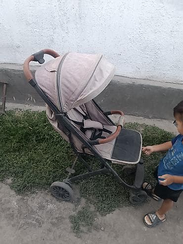 деткие коляски: Нужно менять передние колесо отдам за вашу цену — 3