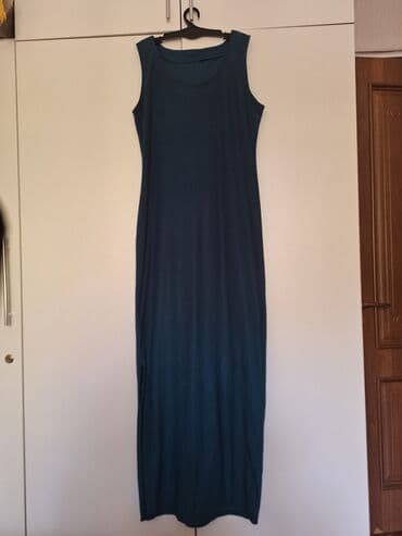 зеленое платье большого размера: Продается стильное пл. Размер подойдёт на 44-46. Цвет изумрудный — 3