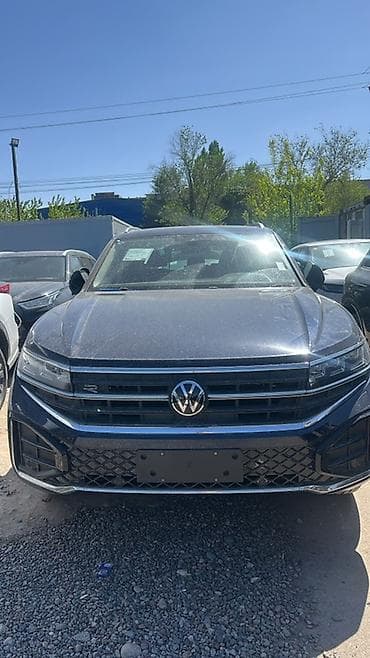 suv: Volkswagen Touareg: 2025 г., 2 л, Автомат, Бензин, Кроссовер — 2