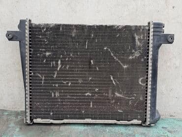 системы охлаждения кронштейны: Радиатор охлаждения двигателя BMW E28, 520i, 1986г.в. Оригинал BEHR — 6