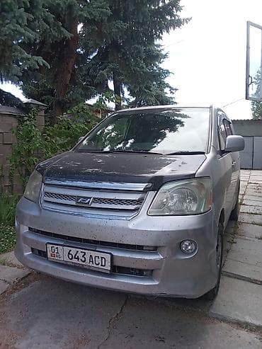 town ace noah: Toyota Noah: 2005 г., 2 л, Вариатор, Бензин, Минивэн — 1