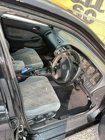 bora jetta: Honda Accord: 1998 г., 2 л, Автомат, Бензин, Седан — 9