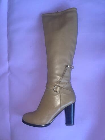 фирменная обувь из италии: Продаю сапоги очень удобные.,В хорошем состоянии .Размер 38 — 1