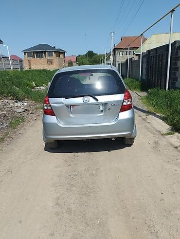двигатель на фит: Honda Fit: 2002 г., Механика, Бензин, Хэтчбэк — 4