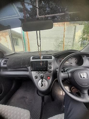 Продажа авто: Honda Civic: 2002 г., 1.5 л, Вариатор, Бензин, Хэтчбэк — 4
