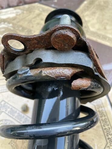 оригинальные расходные материалы 40 фотобумага: Задний амортизатор Toyota 2004 г., Б/у, Оригинал — 3