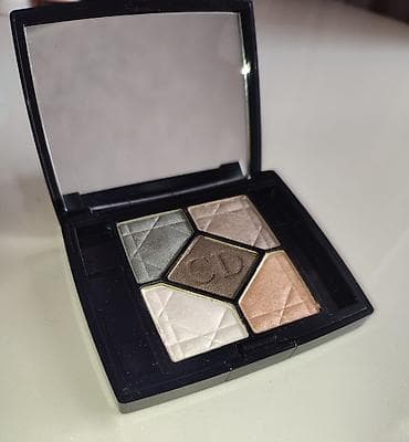 Dior 5 Couleurs, оттенок 690. Палетка теней для век на 5 цветов, вес 6