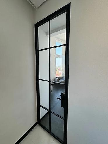 Металлические сейфовые двери: Межкомнатная дверь, Новый, Со стеклом, Одностворчатая, Металлическая, Распашная, Лофт — 1