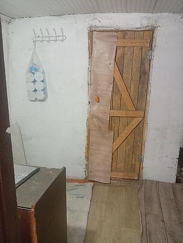 помещение для авто: Срочно Уй сатылат 12сот суу центральный свет скважина подвал навес — 7