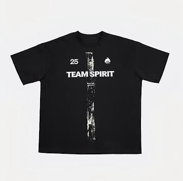 Жеке буюмдар: Мерч Team Spirit — футболки и игровая джерси. - Черная футболка Team — 1