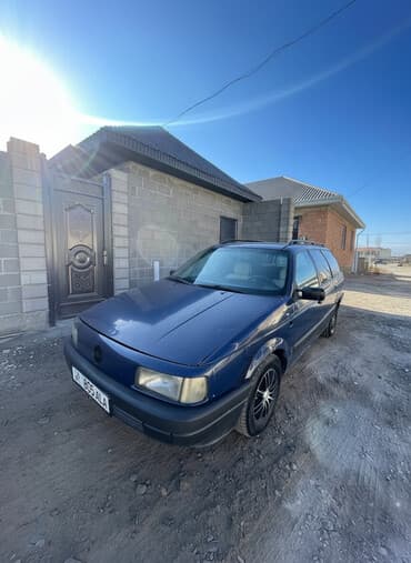 срочно продаю в связи с переездом: Volkswagen Passat: 1991 г., 1.8 л, Механика, Бензин, Универсал — 1