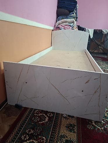 односпальный кравать: Односпальная кровать без матраса. - Размер спального места — 2