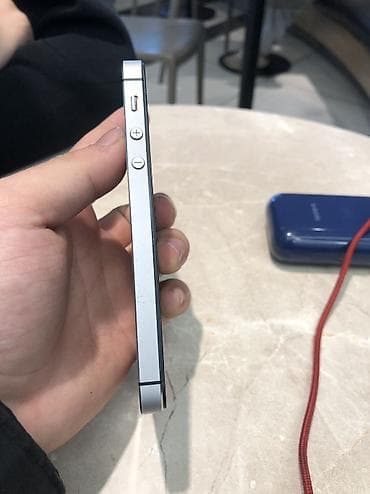 Apple iPhone: IPhone 5s, Б/у, 16 ГБ — 3