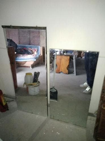 Зеркала настенные, прямоугольные, без рам. - Количество: 2 шт. -