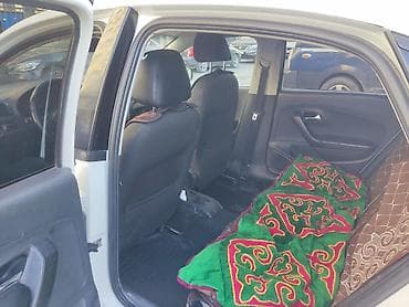 фольксваген гольф 2: Volkswagen Polo: 2016 г., 1.6 л, Механика, Седан — 5