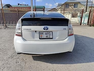 prius plus: Toyota Prius: 2010 г., 1.8 л, Вариатор, Гибрид, Хэтчбэк — 7