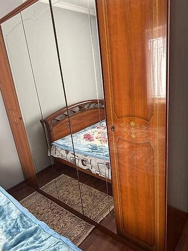 двух спальные кровати: Продаю двух спальный гарнитур, цена договорная — 3