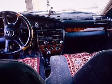 сиденья ауди: Audi 100: 1994 г., 2.6 л, Механика, Бензин, Седан — 4