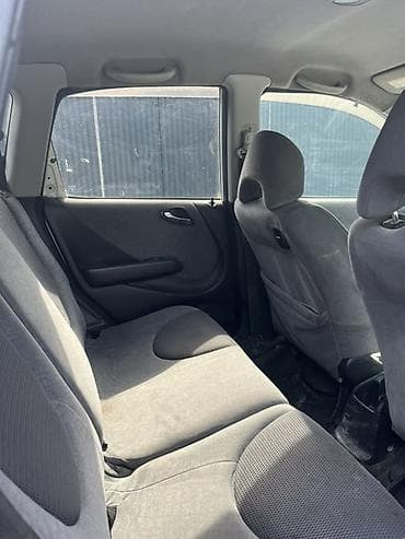 универса: Honda Fit: 2002 г., 1.3 л, Автомат, Бензин, Хэтчбэк — 6