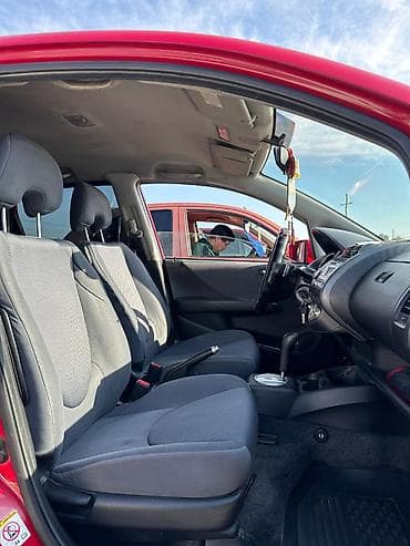 японка машина: Honda Jazz: 2008 г., 1.3 л, Вариатор, Бензин, Хэтчбэк — 7
