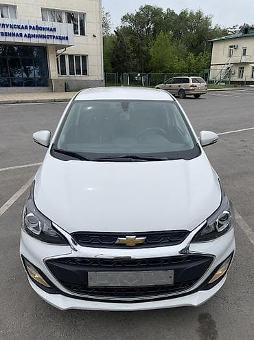 Chevrolet Spark: 2022 г., 1 л, Вариатор, Бензин, Хэтчбэк