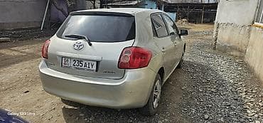 Транспорт: Toyota Auris: 2007 г., Механика, Бензин, Хэтчбэк — 3