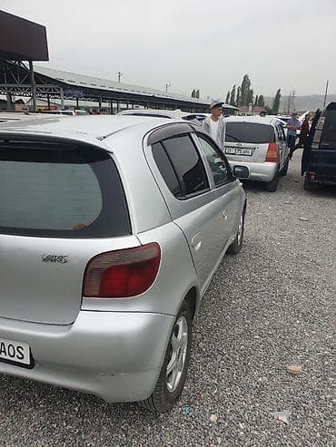 домик машина: Toyota Yaris: 2001 г., Автомат, Бензин, Хэтчбэк — 2