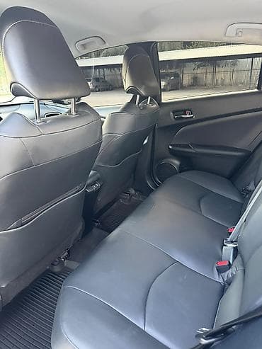 дамкрат авто: Toyota Prius: 2021 г., 1.8 л, Вариатор, Гибрид, Лифтбек — 7