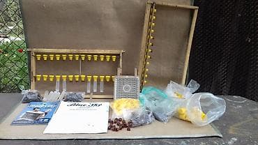 купить пчелопакет: Джентерский сот - позволяет пчеловоду получить маток высокого качества — 7