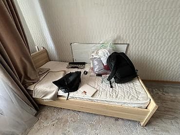 детский спальня: Спальный гарнитур, ортопедический матрас. Кровать в отличном состоянии — 2